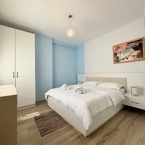 Appartamento In The New Bazaar Of - Hana Blu, Tirana